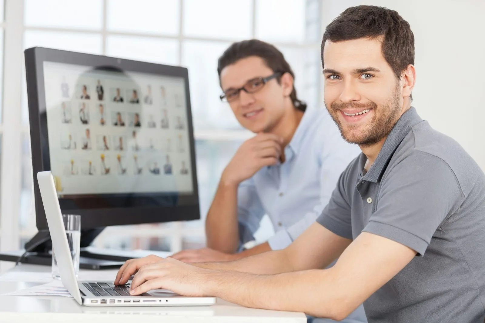 Detaillierte 3D-CAD-Darstellung eines technischen Bauteils mit Maßangaben und Konstruktionslinien – veranschaulicht präzises Engineering und moderne CAD-Software.